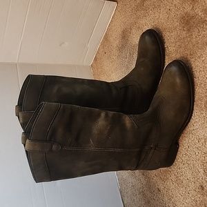 Frye Mellisa Nubuck Pull-On Boots